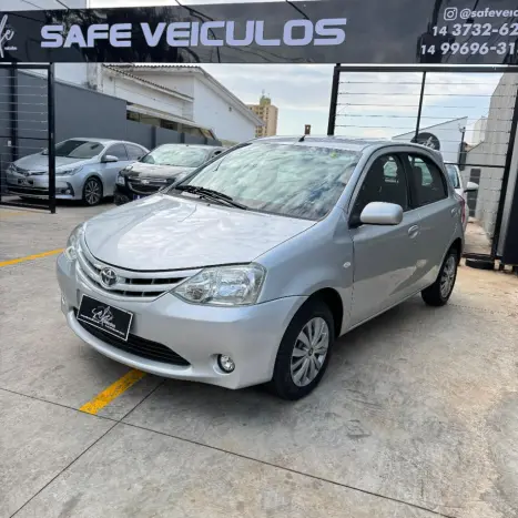 TOYOTA Etios Hatch 1.3 16V 4P FLEX XS, Foto 3