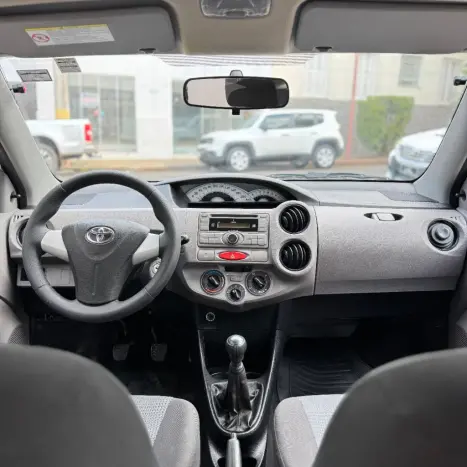 TOYOTA Etios Hatch 1.3 16V 4P FLEX XS, Foto 7