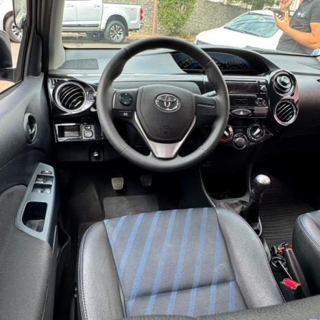 TOYOTA Etios Sedan 1.5 16V 4P FLEX X PLUS, Foto 6