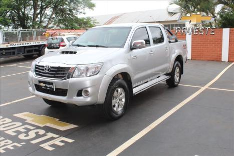 TOYOTA Hilux Caminhonete 3.0 4P SR 4X4 TURBO DIESEL CABINE DUPLA, Foto 2