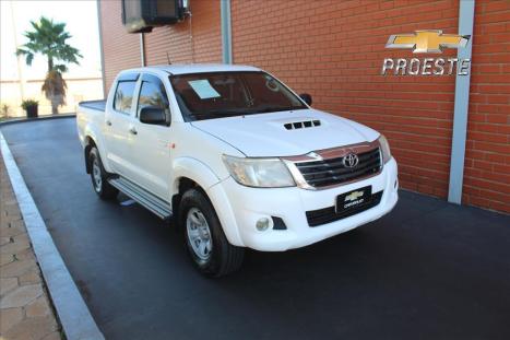 TOYOTA Hilux Caminhonete 3.0 4P 4X4 DIESEL CABINE DUPLA, Foto 1