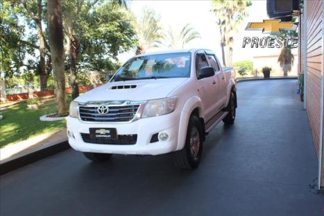 TOYOTA Hilux Caminhonete 3.0 4P 4X4 DIESEL CABINE DUPLA, Foto 2