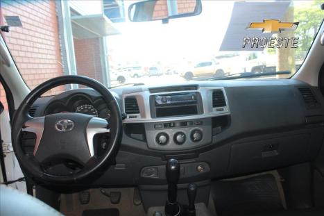 TOYOTA Hilux Caminhonete 3.0 4P 4X4 DIESEL CABINE DUPLA, Foto 4