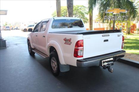 TOYOTA Hilux Caminhonete 3.0 4P 4X4 DIESEL CABINE DUPLA, Foto 7