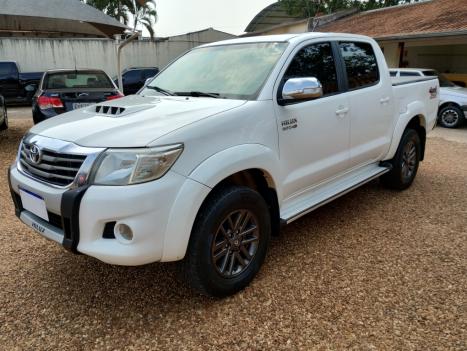 TOYOTA Hilux Caminhonete 3.0 16V 4P 4X4 SRV TURBO DIESEL CABINE DUPLA AUTOMTICO, Foto 1