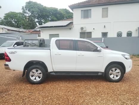 TOYOTA Hilux Caminhonete 2.8 16V SRV 4X4 DIESEL CABINE DUPLA AUTOMTICO, Foto 4