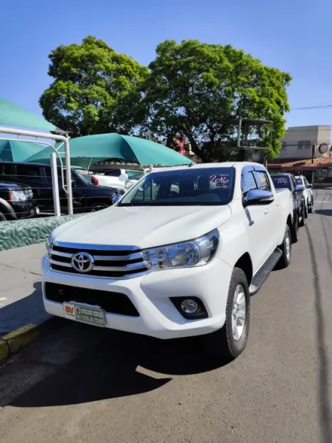 TOYOTA Hilux Caminhonete 2.8 16V SRV 4X4 DIESEL CABINE DUPLA AUTOMTICO, Foto 3