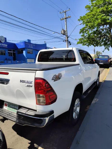 TOYOTA Hilux Caminhonete 2.8 16V SRV 4X4 DIESEL CABINE DUPLA AUTOMTICO, Foto 7