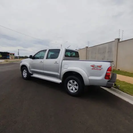 TOYOTA Hilux Caminhonete 3.0 4P 4X4 SRV TURBO DIESEL CABINE DUPLA AUTOMTICO, Foto 3