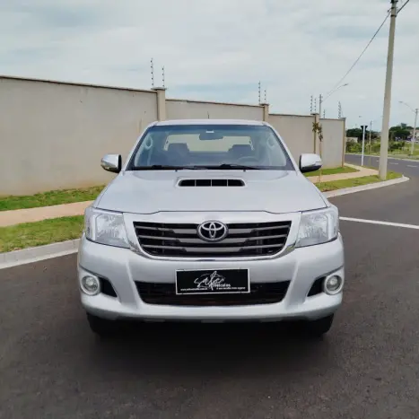 TOYOTA Hilux Caminhonete 3.0 4P 4X4 SRV TURBO DIESEL CABINE DUPLA AUTOMTICO, Foto 4