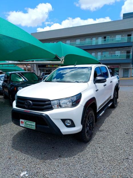 TOYOTA Hilux Caminhonete 2.8 16V 4P SR 4X4 DIESEL CHALLENGE CABINE DUPLA AUTOMTICO, Foto 1