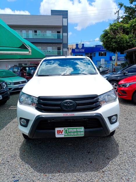 TOYOTA Hilux Caminhonete 2.8 16V 4P SR 4X4 DIESEL CHALLENGE CABINE DUPLA AUTOMTICO, Foto 2