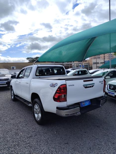 TOYOTA Hilux Caminhonete 2.8 16V SRV 4X4 DIESEL CABINE DUPLA AUTOMTICO, Foto 7