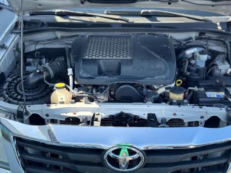 TOYOTA Hilux Caminhonete 3.0 4P SRV DIESEL CABINE DUPLA, Foto 19