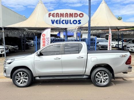 TOYOTA Hilux Caminhonete 2.8 16V SRV 4X4 DIESEL CABINE DUPLA AUTOMTICO, Foto 2