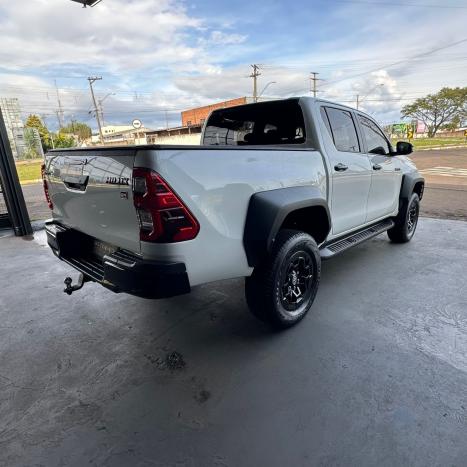 TOYOTA Hilux Caminhonete 2.8 16V GR SPORT 4X4 TURBO DIESEL CABINE DUPLA AUTOMTICO, Foto 3