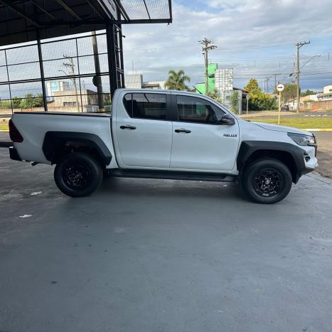 TOYOTA Hilux Caminhonete 2.8 16V GR SPORT 4X4 TURBO DIESEL CABINE DUPLA AUTOMTICO, Foto 5