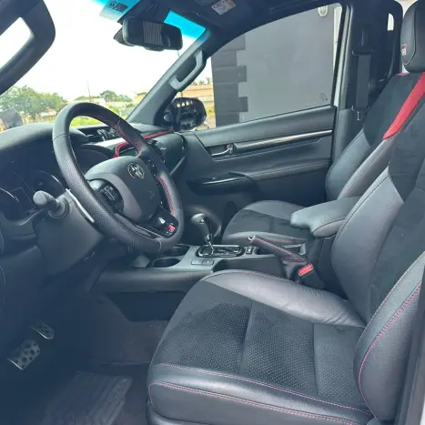 TOYOTA Hilux Caminhonete 2.8 16V GR SPORT 4X4 TURBO DIESEL CABINE DUPLA AUTOMTICO, Foto 13