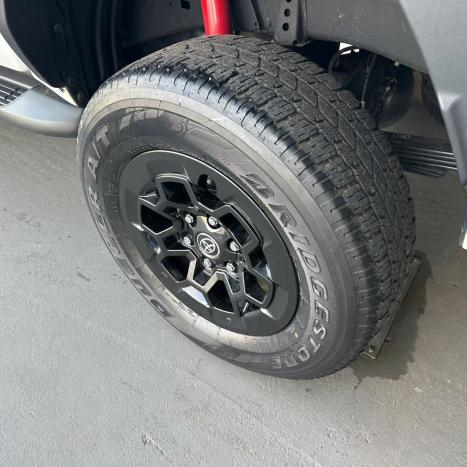 TOYOTA Hilux Caminhonete 2.8 16V GR SPORT 4X4 TURBO DIESEL CABINE DUPLA AUTOMTICO, Foto 15