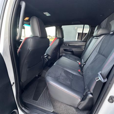 TOYOTA Hilux Caminhonete 2.8 16V GR SPORT 4X4 TURBO DIESEL CABINE DUPLA AUTOMTICO, Foto 19