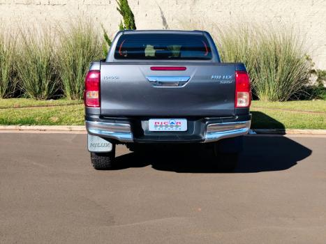 TOYOTA Hilux Caminhonete 2.8 16V SRV 4X4 DIESEL CABINE DUPLA AUTOMTICO, Foto 5