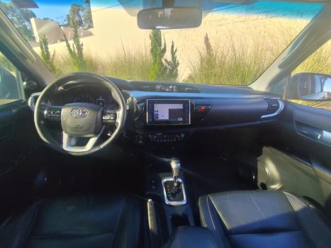 TOYOTA Hilux Caminhonete 2.8 16V SRV 4X4 DIESEL CABINE DUPLA AUTOMTICO, Foto 9