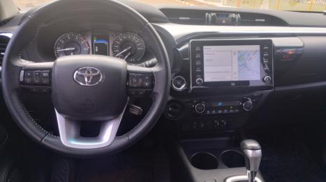 TOYOTA Hilux Caminhonete 2.8 16V SRX 4X4 TURBO DIESEL CABINE DUPLA AUTOMTICO, Foto 10