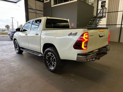 TOYOTA Hilux Caminhonete 2.8 16V 4P SRX DIESEL CABINE DUPLA, Foto 5