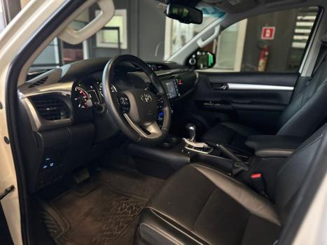 TOYOTA Hilux Caminhonete 2.8 16V 4P SRX DIESEL CABINE DUPLA, Foto 15