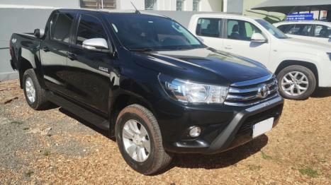 TOYOTA Hilux Caminhonete 2.8 16V SRV 4X4 DIESEL CABINE DUPLA AUTOMTICO, Foto 4