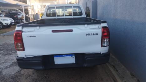 TOYOTA Hilux Caminhonete 2.8 4X4 DIESEL CABINE SIMPLES, Foto 4