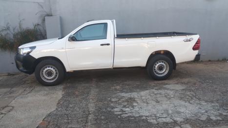 TOYOTA Hilux Caminhonete 2.8 4X4 DIESEL CABINE SIMPLES, Foto 2