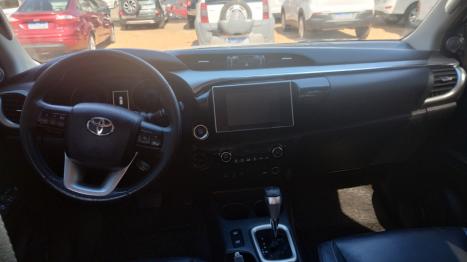 TOYOTA Hilux Caminhonete 2.8 16V SRX 4X4 DIESEL CABINE DUPLA AUTOMTICO, Foto 9