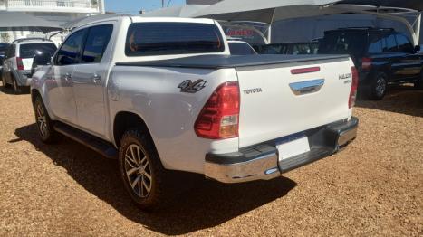 TOYOTA Hilux Caminhonete 2.8 16V SRX 4X4 DIESEL CABINE DUPLA AUTOMTICO, Foto 8