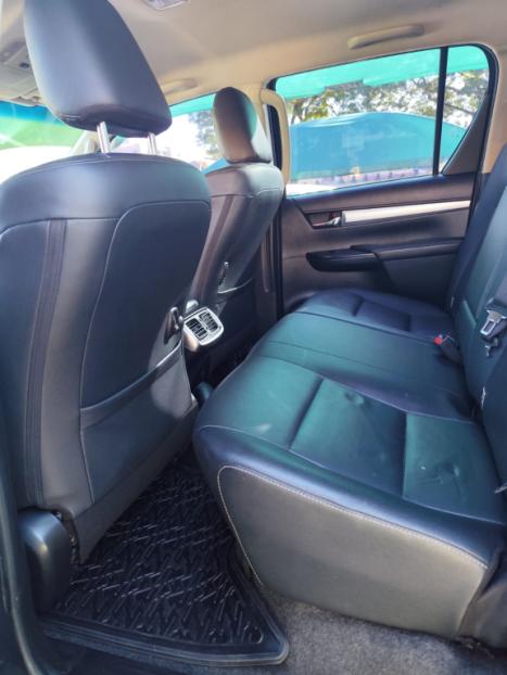 TOYOTA Hilux Caminhonete 2.8 16V SRV 4X4 DIESEL CABINE DUPLA AUTOMTICO, Foto 6