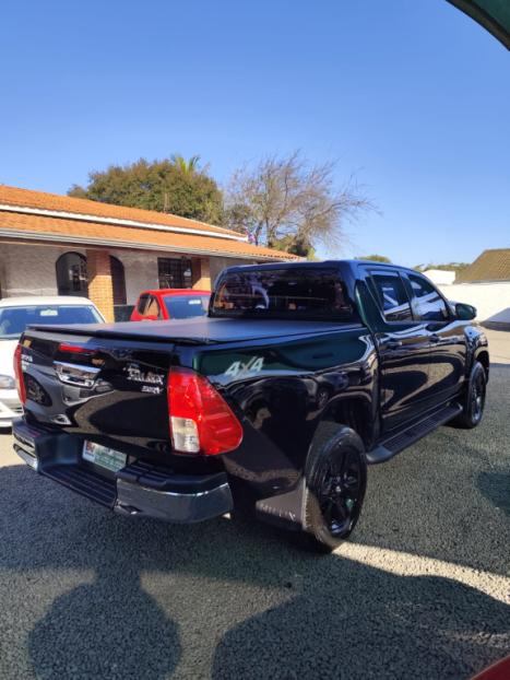 TOYOTA Hilux Caminhonete 2.8 16V SRV 4X4 DIESEL CABINE DUPLA AUTOMTICO, Foto 9