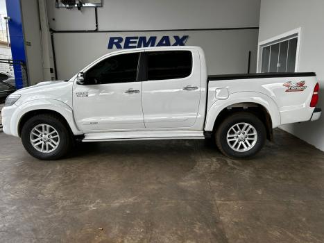 TOYOTA Hilux Caminhonete 3.0 16V 4P 4X4 SRV TURBO DIESEL CABINE DUPLA AUTOMTICO, Foto 3
