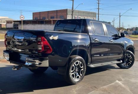 TOYOTA Hilux Caminhonete 2.8 16V 4P SRX DIESEL CABINE DUPLA, Foto 4