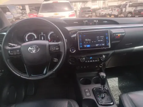 TOYOTA Hilux Caminhonete 2.8 16V SRX 4X4 DIESEL CABINE DUPLA AUTOMTICO, Foto 7