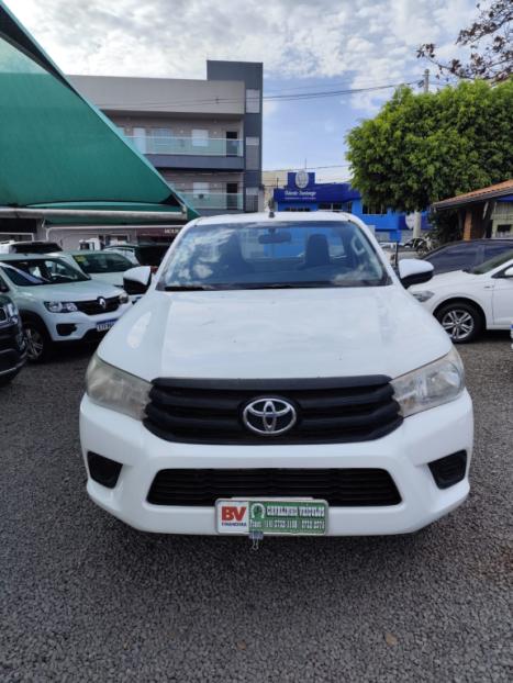 TOYOTA Hilux Caminhonete 2.8 4X4 DIESEL CABINE SIMPLES, Foto 2
