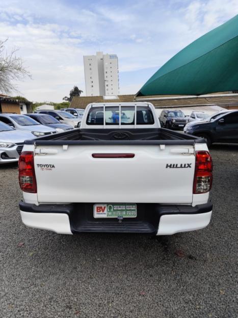 TOYOTA Hilux Caminhonete 2.8 4X4 DIESEL CABINE SIMPLES, Foto 5