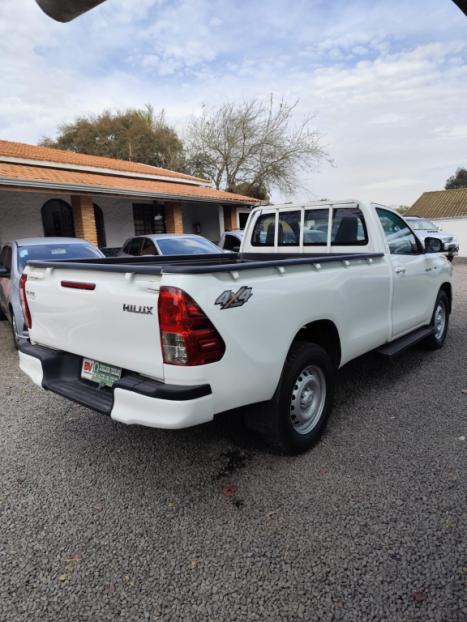 TOYOTA Hilux Caminhonete 2.8 4X4 DIESEL CABINE SIMPLES, Foto 6