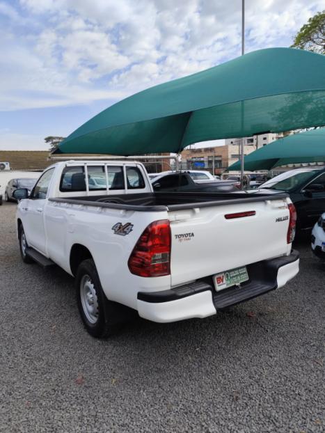 TOYOTA Hilux Caminhonete 2.8 4X4 DIESEL CABINE SIMPLES, Foto 7