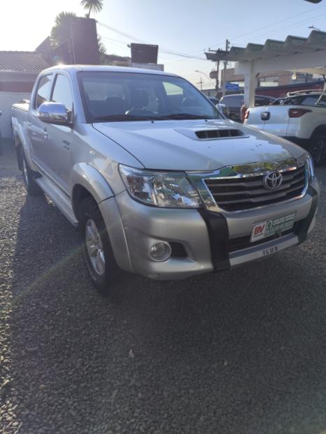 TOYOTA Hilux Caminhonete 3.0 16V 4P 4X4 SRV TURBO DIESEL CABINE DUPLA AUTOMTICO, Foto 3