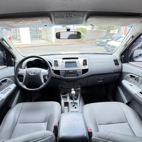 TOYOTA Hilux Caminhonete 3.0 4P SRV DIESEL CABINE DUPLA, Foto 8