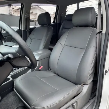 TOYOTA Hilux Caminhonete 3.0 4P SRV DIESEL CABINE DUPLA, Foto 10