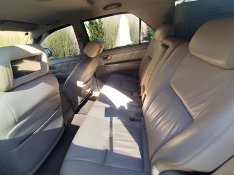 TOYOTA Hilux SW4 2.7 16V 4P FLEX SR 7 LUGARES AUTOMTICO, Foto 8