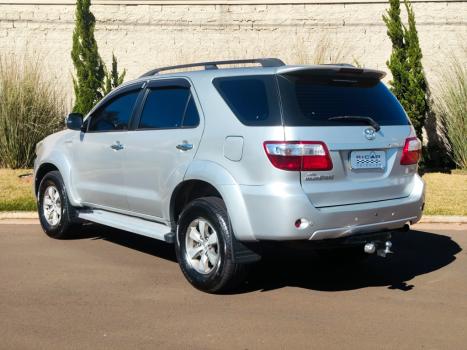 TOYOTA Hilux SW4 2.7 16V 4P FLEX SR 7 LUGARES AUTOMTICO, Foto 6