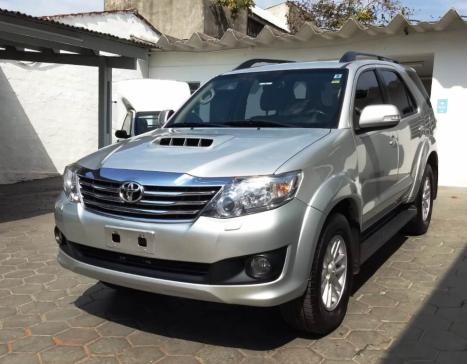 TOYOTA Hilux SW4 3.0 16V 4P SRV 4X4 TURBO DIESEL AUTOMTICO, Foto 7