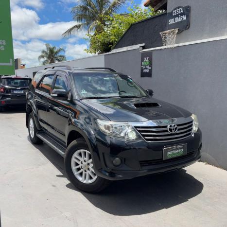 TOYOTA Hilux SW4 3.0 16V 4P SRV 4X4 7 LUGARES TURBO DIESEL AUTOMTICO, Foto 7